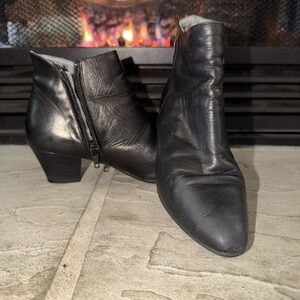 Sudini Women's Black Ankle Booties Zipper Size 3-4 Made In Italy Leather B38